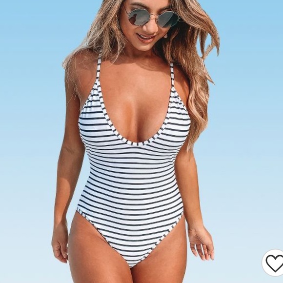 🎉HP🎉Cupshe swimsuit. - Picture 2 of 10